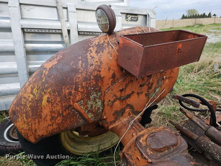 image for item DO4357 Allis Chalmers  tractor