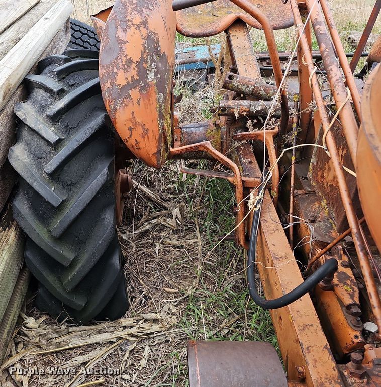 image for item DO4357 Allis Chalmers  tractor