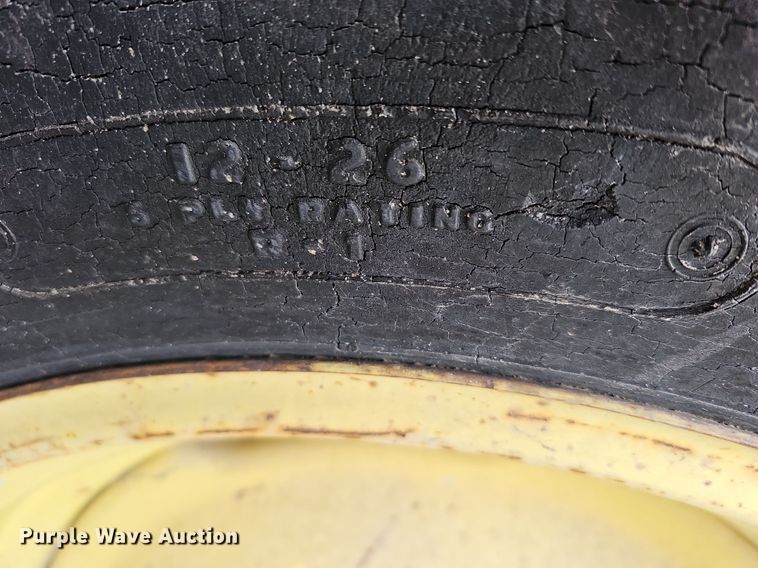 image for item DO4357 Allis Chalmers  tractor