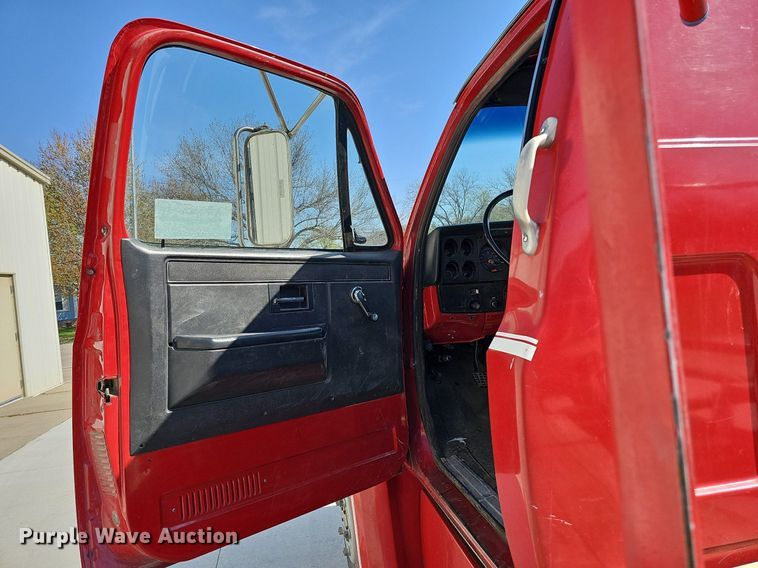 image for item DO4366 1989 Chevrolet C60 Custom Deluxe  fire truck