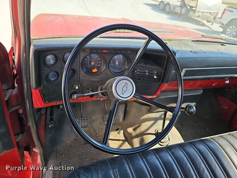 image for item DO4366 1989 Chevrolet C60 Custom Deluxe  fire truck