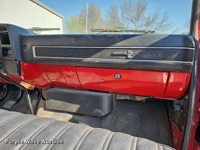 image for item DO4366 1989 Chevrolet C60 Custom Deluxe  fire truck