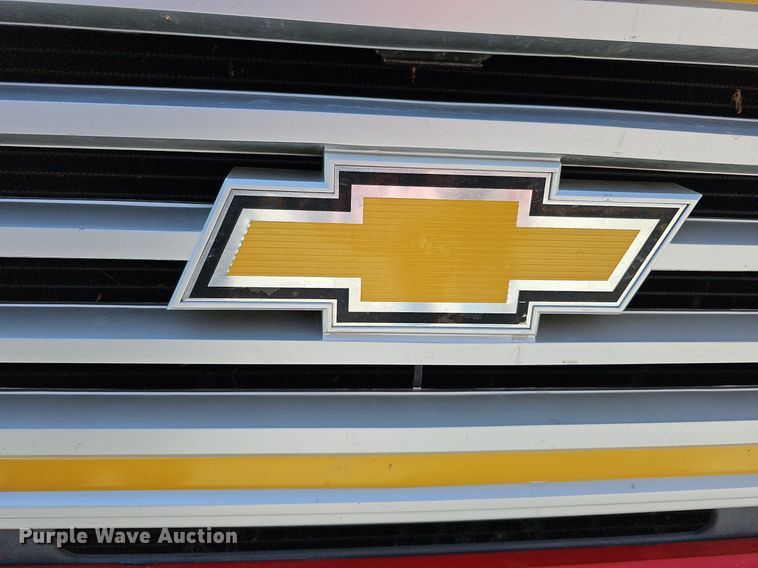 image for item DO4366 1989 Chevrolet C60 Custom Deluxe  fire truck