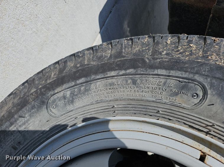 image for item DO4366 1989 Chevrolet C60 Custom Deluxe  fire truck