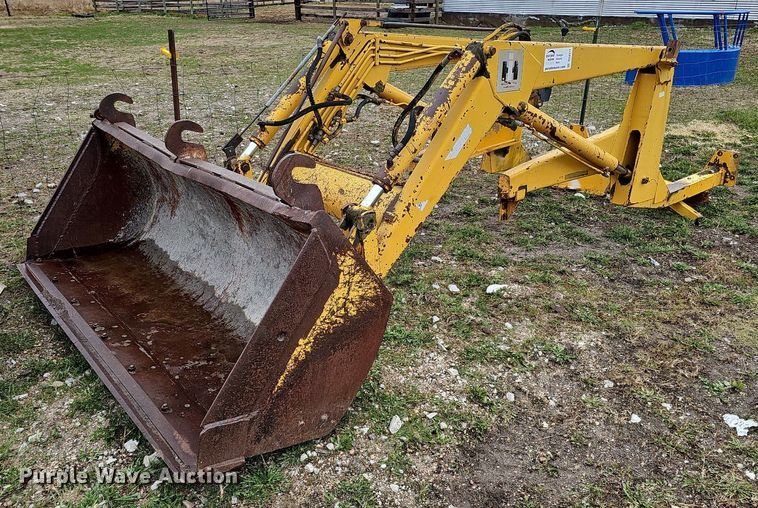 image for item DO4371 International Harvester  attachments