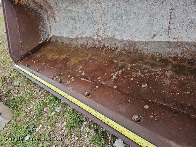 image for item DO4371 International Harvester  attachments