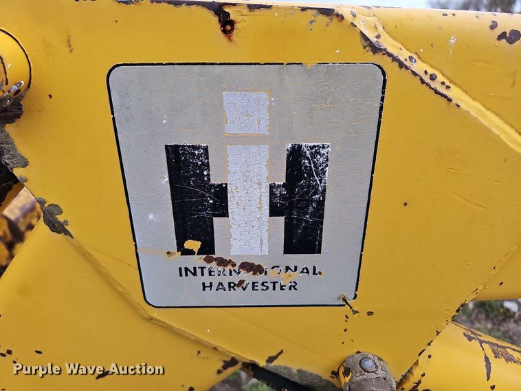 image for item DO4371 International Harvester  attachments