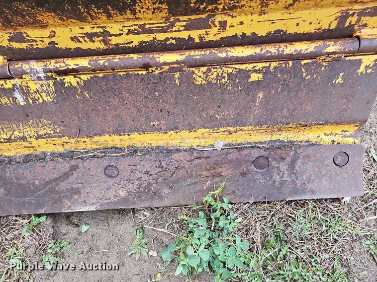 image for item DO4371 International Harvester  attachments