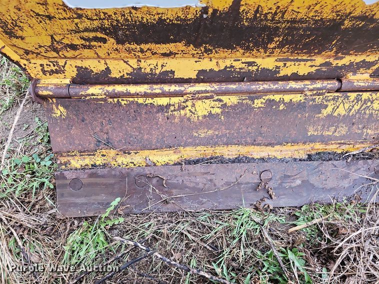 image for item DO4371 International Harvester  attachments