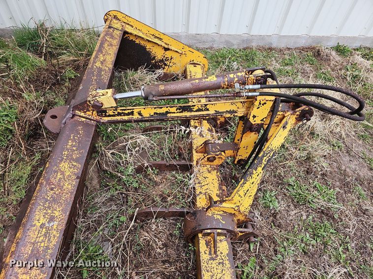 image for item DO4371 International Harvester  attachments