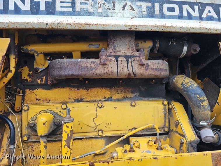 image for item DO4372 International 2500B  tractor