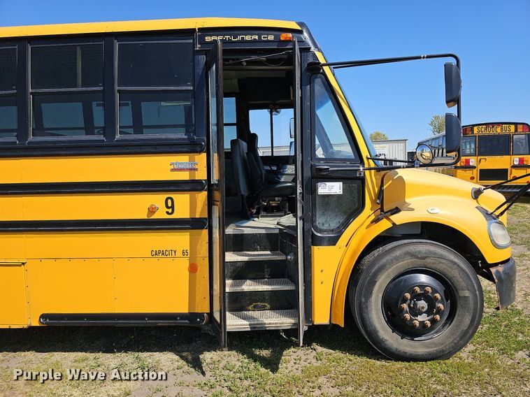 image for item DO4377 2009 Thomas Built Saf-T-Liner C2  school bus