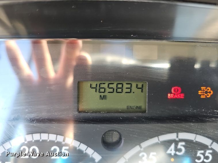 image for item DO4377 2009 Thomas Built Saf-T-Liner C2  school bus