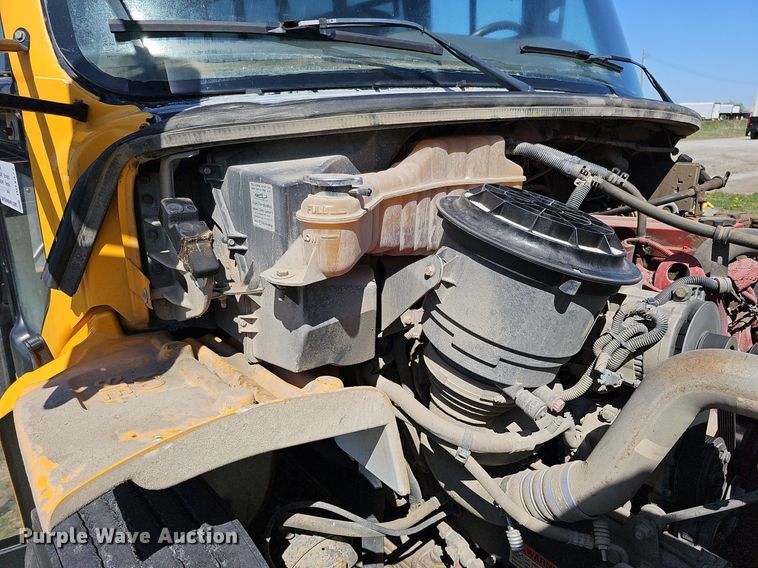 image for item DO4377 2009 Thomas Built Saf-T-Liner C2  school bus