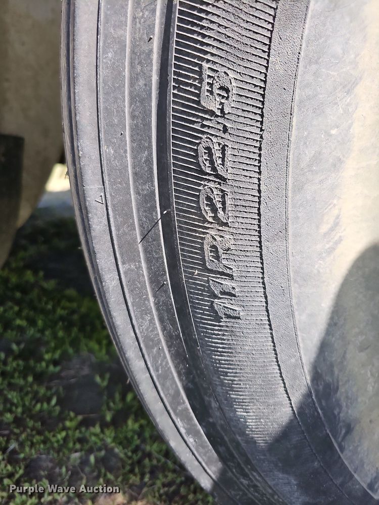 image for item DO4377 2009 Thomas Built Saf-T-Liner C2  school bus