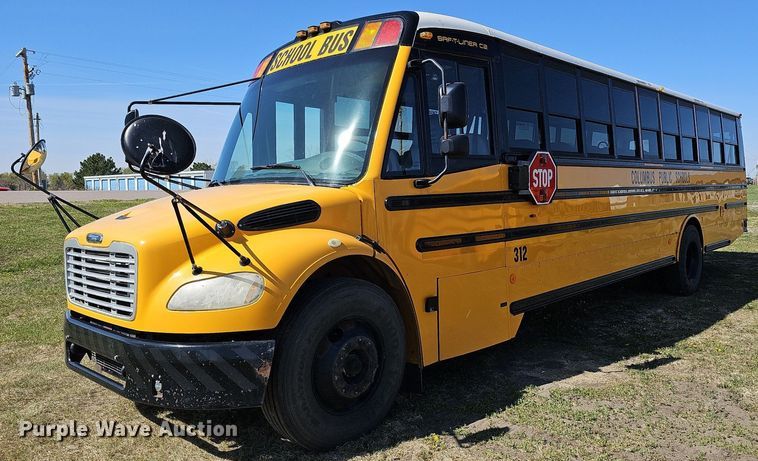 image for item DO4378 2007 Thomas Built Saf-T-Liner C2  school bus