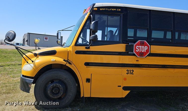 image for item DO4378 2007 Thomas Built Saf-T-Liner C2  school bus