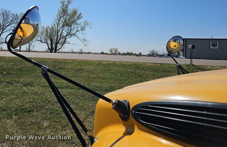 image for item DO4378 2007 Thomas Built Saf-T-Liner C2  school bus