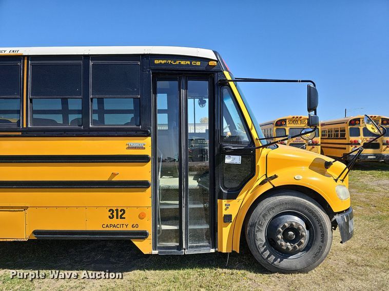 image for item DO4378 2007 Thomas Built Saf-T-Liner C2  school bus