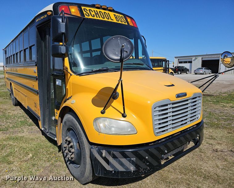 image for item DO4378 2007 Thomas Built Saf-T-Liner C2  school bus