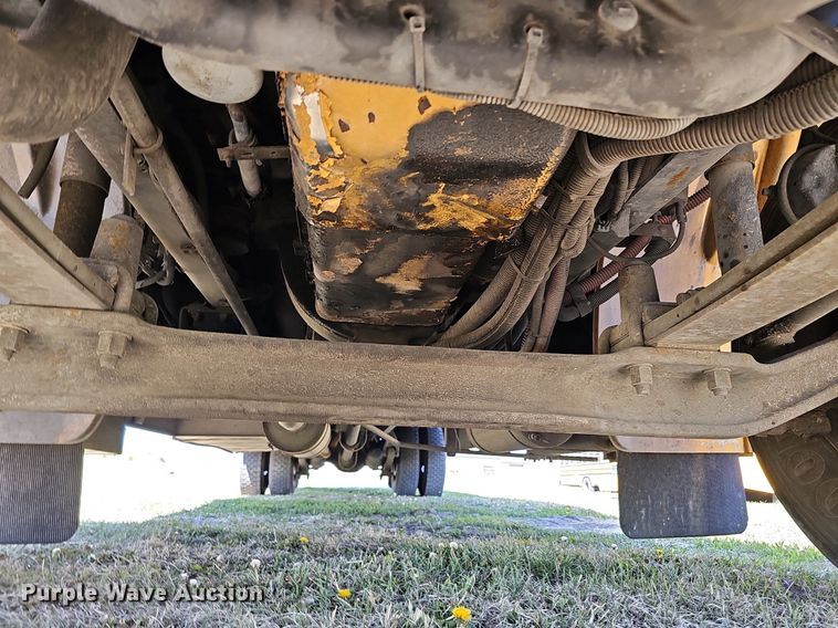 image for item DO4378 2007 Thomas Built Saf-T-Liner C2  school bus