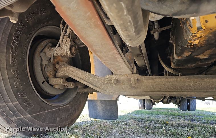 image for item DO4378 2007 Thomas Built Saf-T-Liner C2  school bus