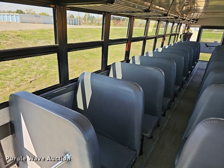 image for item DO4378 2007 Thomas Built Saf-T-Liner C2  school bus