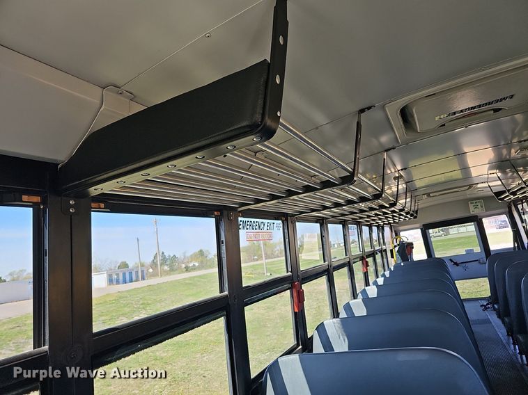 image for item DO4378 2007 Thomas Built Saf-T-Liner C2  school bus