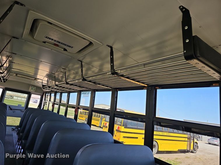 image for item DO4378 2007 Thomas Built Saf-T-Liner C2  school bus