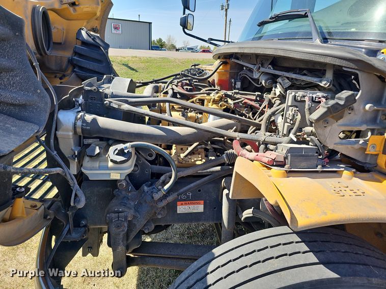 image for item DO4378 2007 Thomas Built Saf-T-Liner C2  school bus