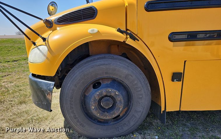 image for item DO4378 2007 Thomas Built Saf-T-Liner C2  school bus