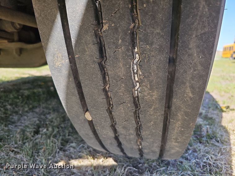 image for item DO4378 2007 Thomas Built Saf-T-Liner C2  school bus