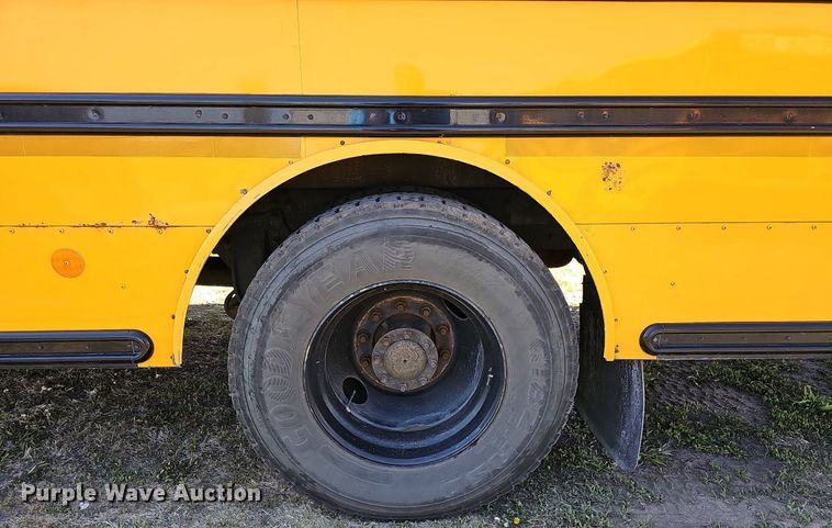 image for item DO4378 2007 Thomas Built Saf-T-Liner C2  school bus