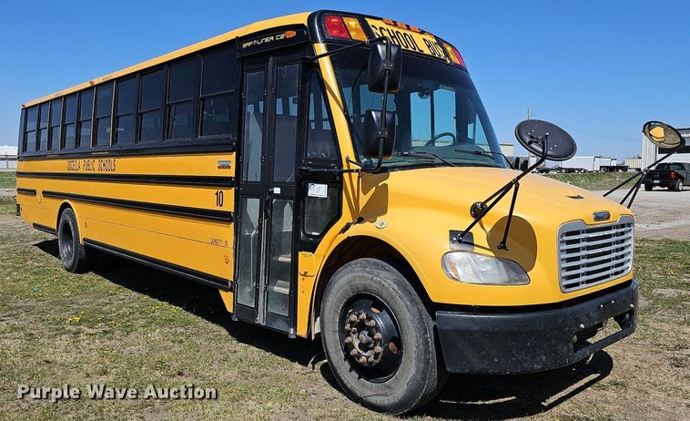 image for item DO4379 2011 Thomas Built Saf-T-Liner C2  school bus