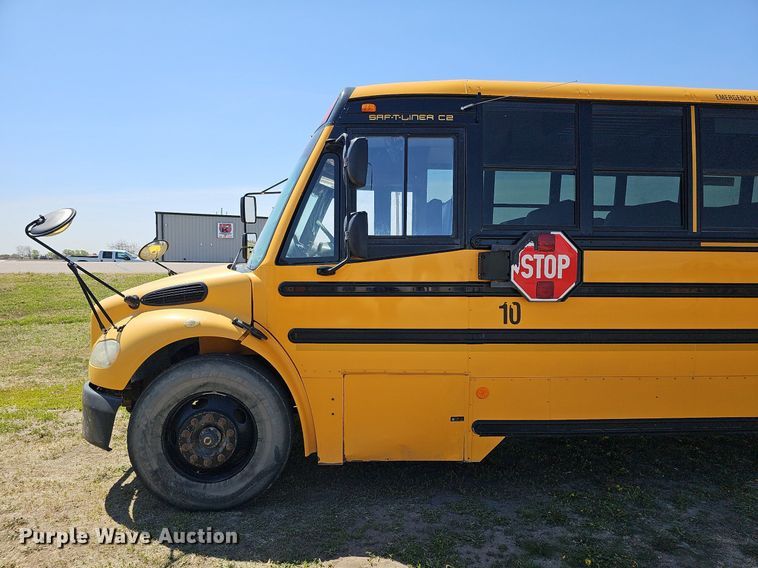 image for item DO4379 2011 Thomas Built Saf-T-Liner C2  school bus