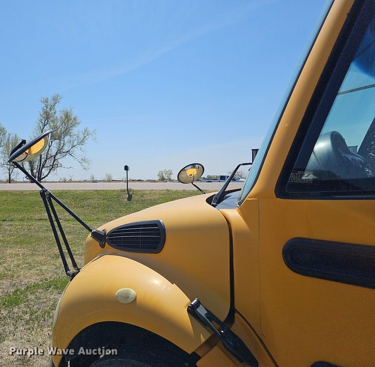 image for item DO4379 2011 Thomas Built Saf-T-Liner C2  school bus