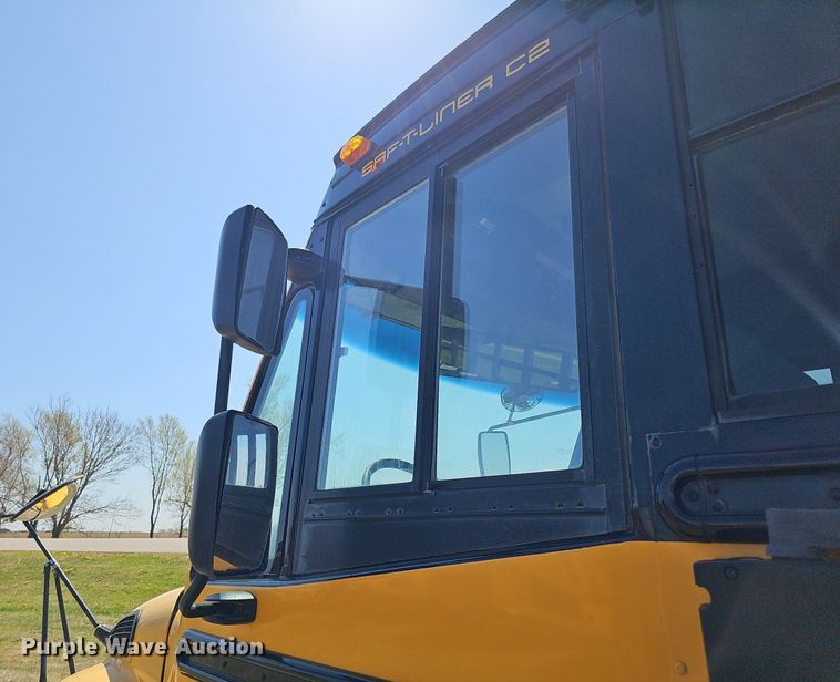 image for item DO4379 2011 Thomas Built Saf-T-Liner C2  school bus