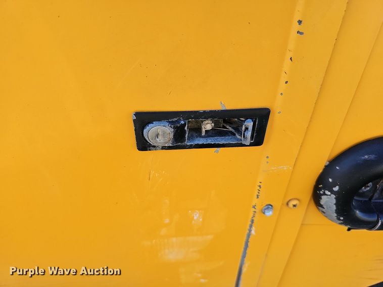 image for item DO4379 2011 Thomas Built Saf-T-Liner C2  school bus