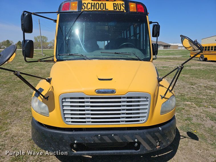 image for item DO4379 2011 Thomas Built Saf-T-Liner C2  school bus