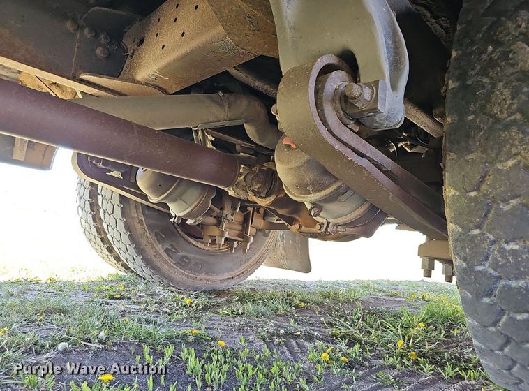 image for item DO4379 2011 Thomas Built Saf-T-Liner C2  school bus