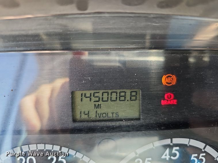 image for item DO4379 2011 Thomas Built Saf-T-Liner C2  school bus