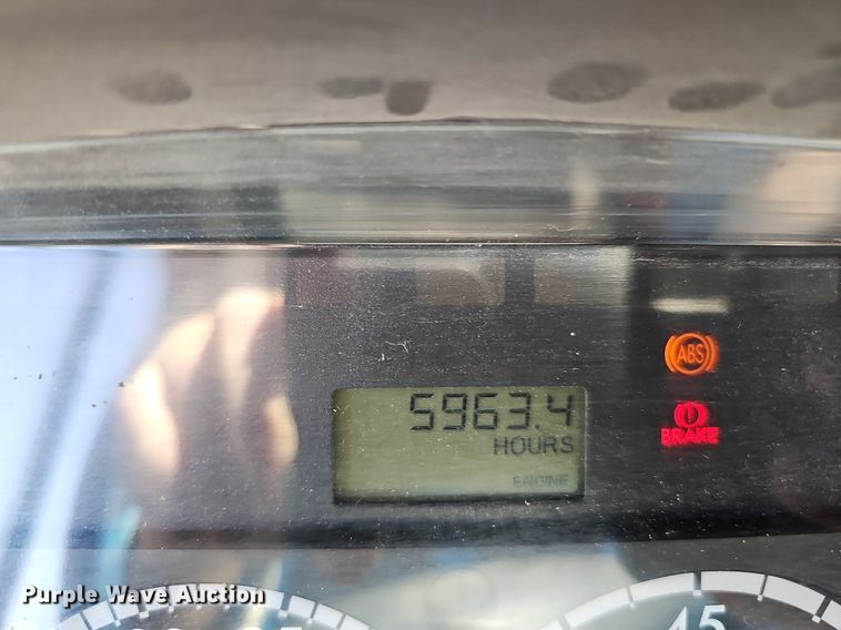 image for item DO4379 2011 Thomas Built Saf-T-Liner C2  school bus