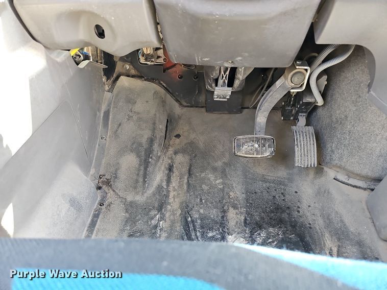 image for item DO4379 2011 Thomas Built Saf-T-Liner C2  school bus