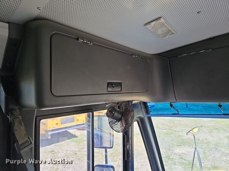 image for item DO4379 2011 Thomas Built Saf-T-Liner C2  school bus