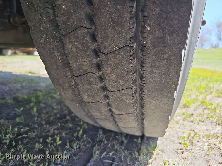 image for item DO4379 2011 Thomas Built Saf-T-Liner C2  school bus