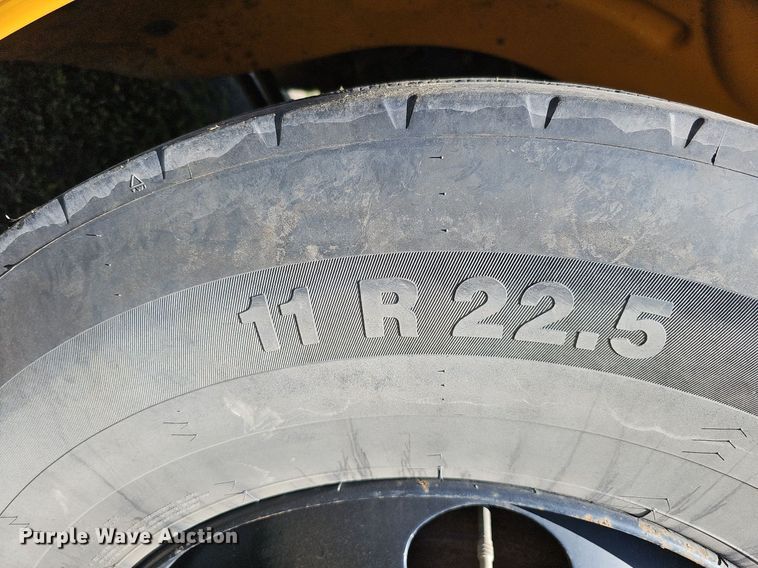 image for item DO4379 2011 Thomas Built Saf-T-Liner C2  school bus