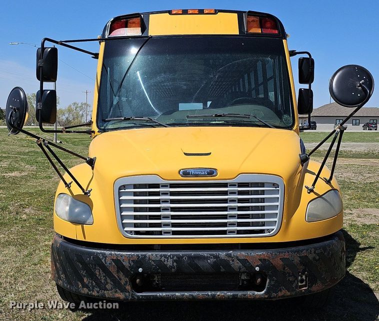 image for item DO4380 2009 Thomas Built Saf-T-Liner C2  school bus