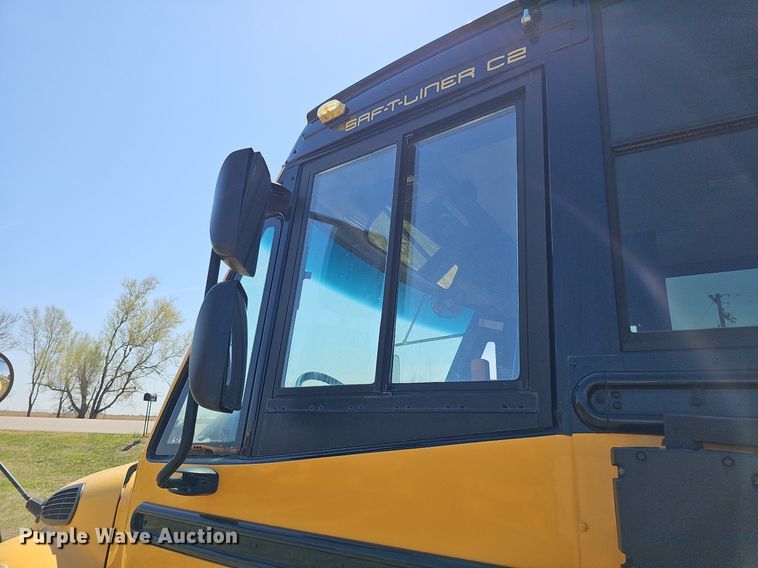 image for item DO4380 2009 Thomas Built Saf-T-Liner C2  school bus