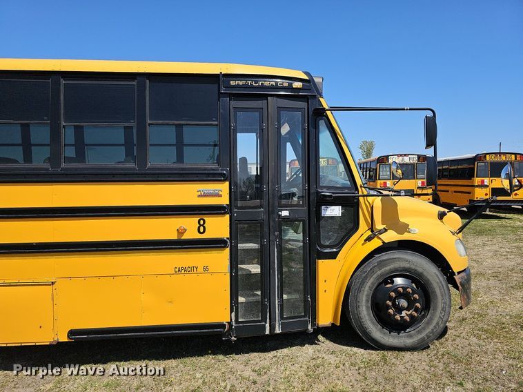 image for item DO4380 2009 Thomas Built Saf-T-Liner C2  school bus