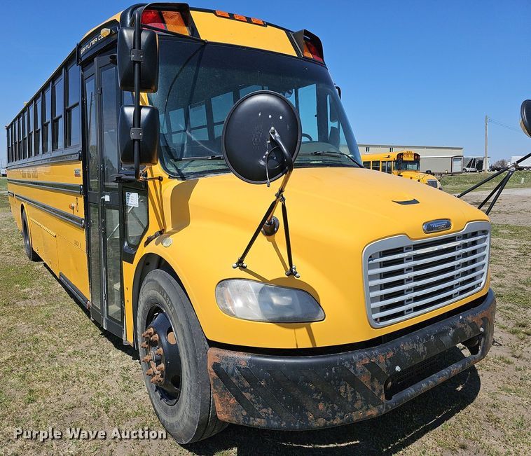 image for item DO4380 2009 Thomas Built Saf-T-Liner C2  school bus